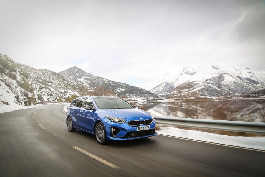  Kia Ceed GT Line Sportswagon 2018 года  (WW) (фото 23 из 30)